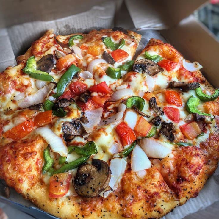 Deluxe Pizza